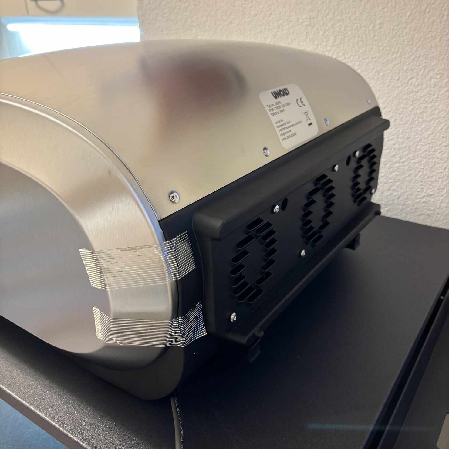 Klebestreifen am Unold Enzo